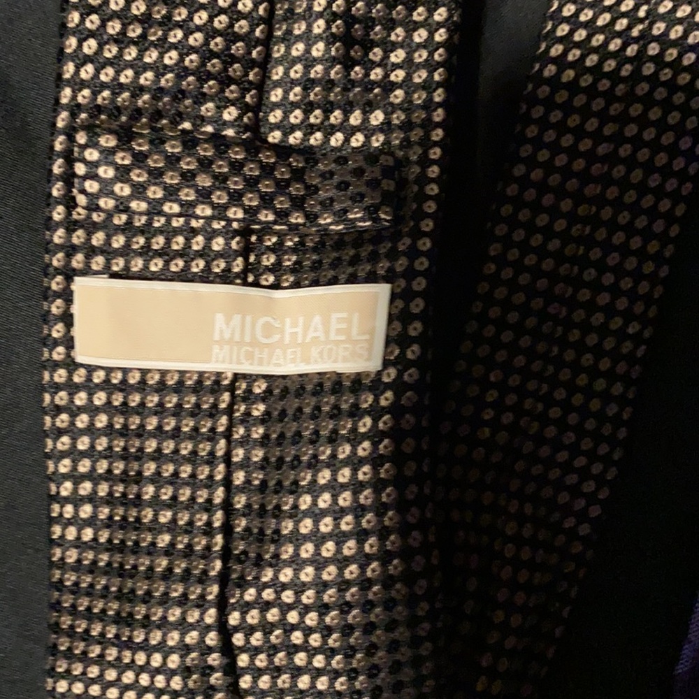 Neck ties - Picture 3 of 4